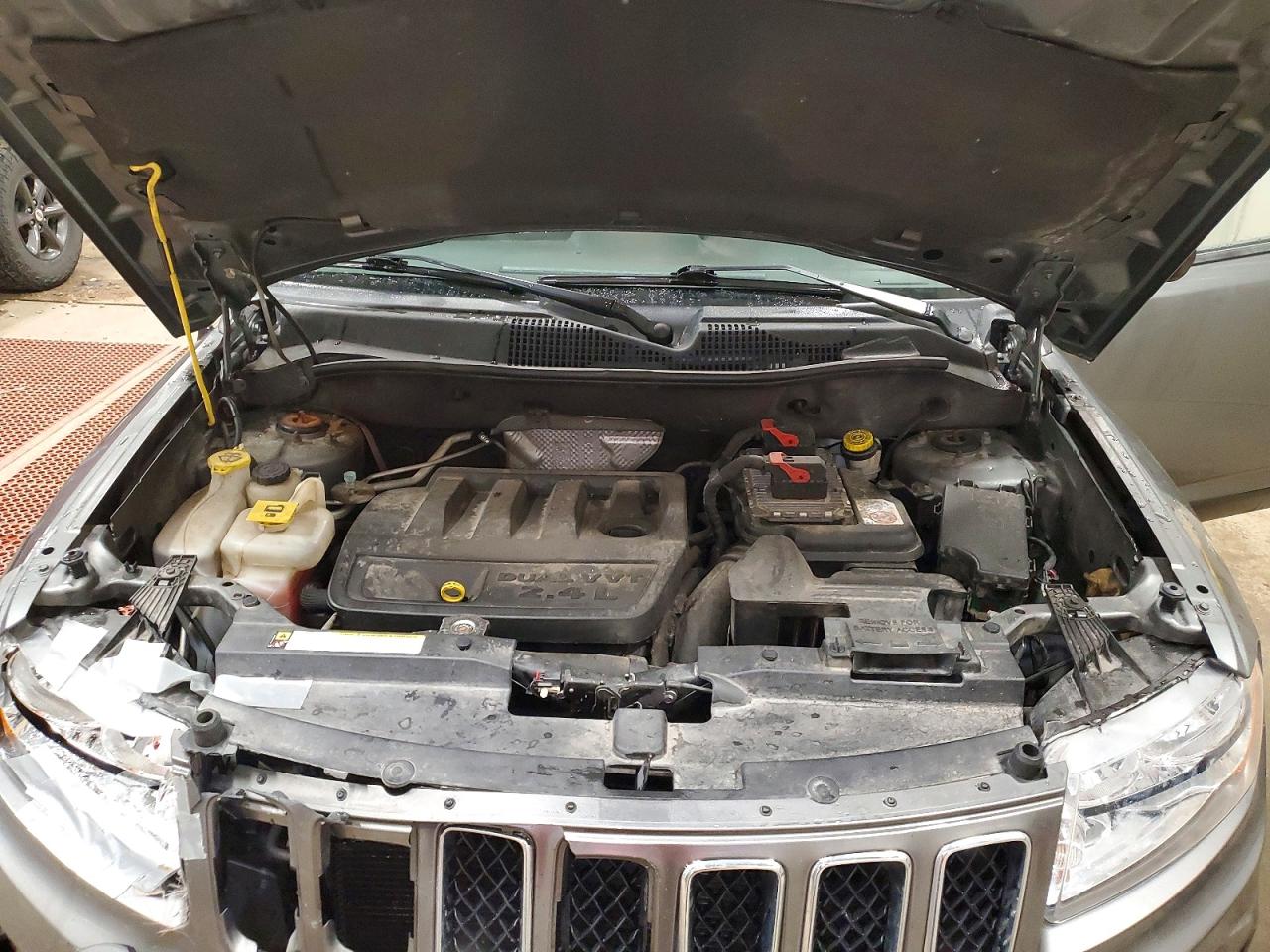 2012 JEEP COMPASS LATITUDE photo 12