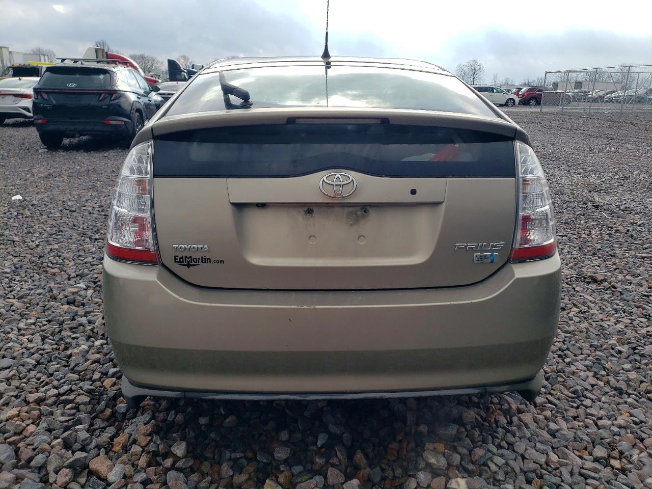 2007 TOYOTA PRIUS photo 6