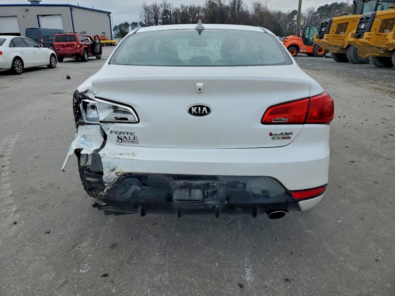 2014 KIA FORTE EX photo 6