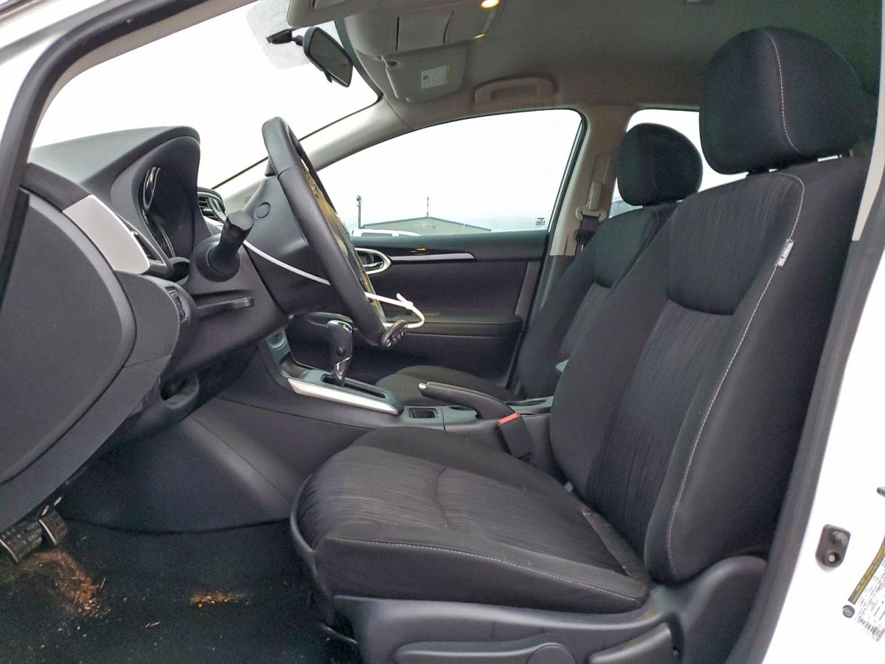 2019 NISSAN SENTRA S photo 7