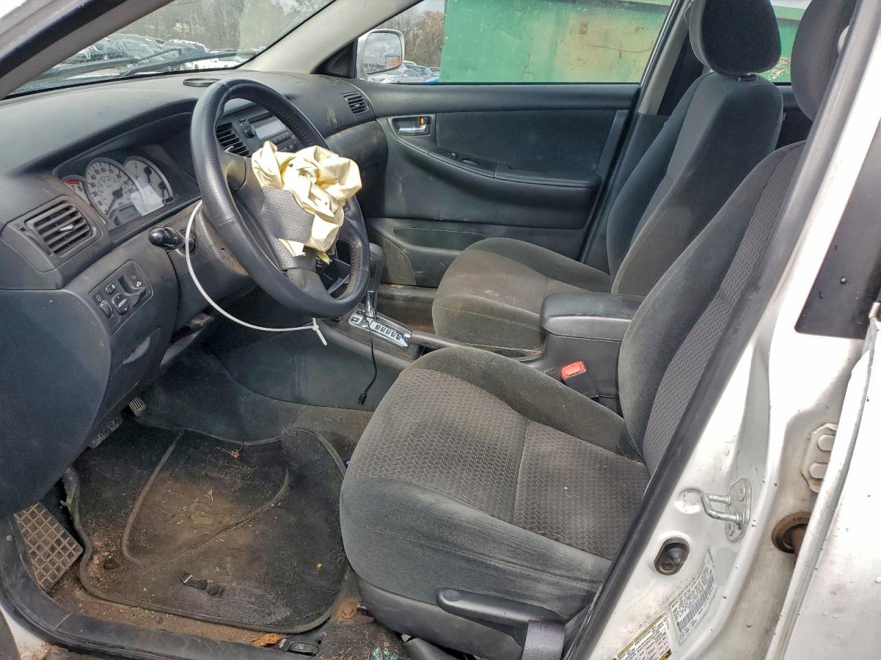 2006 TOYOTA COROLLA CE photo 7