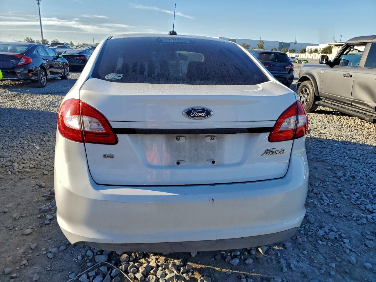 2011 FORD FIESTA SE photo 6