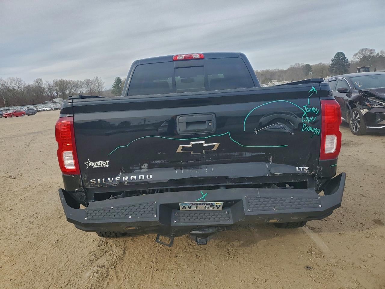 2016 CHEVROLET SILVERADO K1500 LTZ photo 6