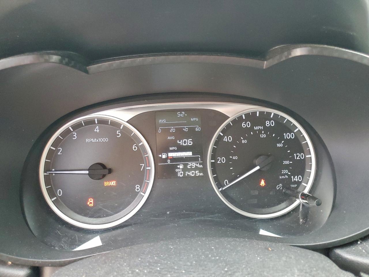 2020 NISSAN VERSA S photo 9