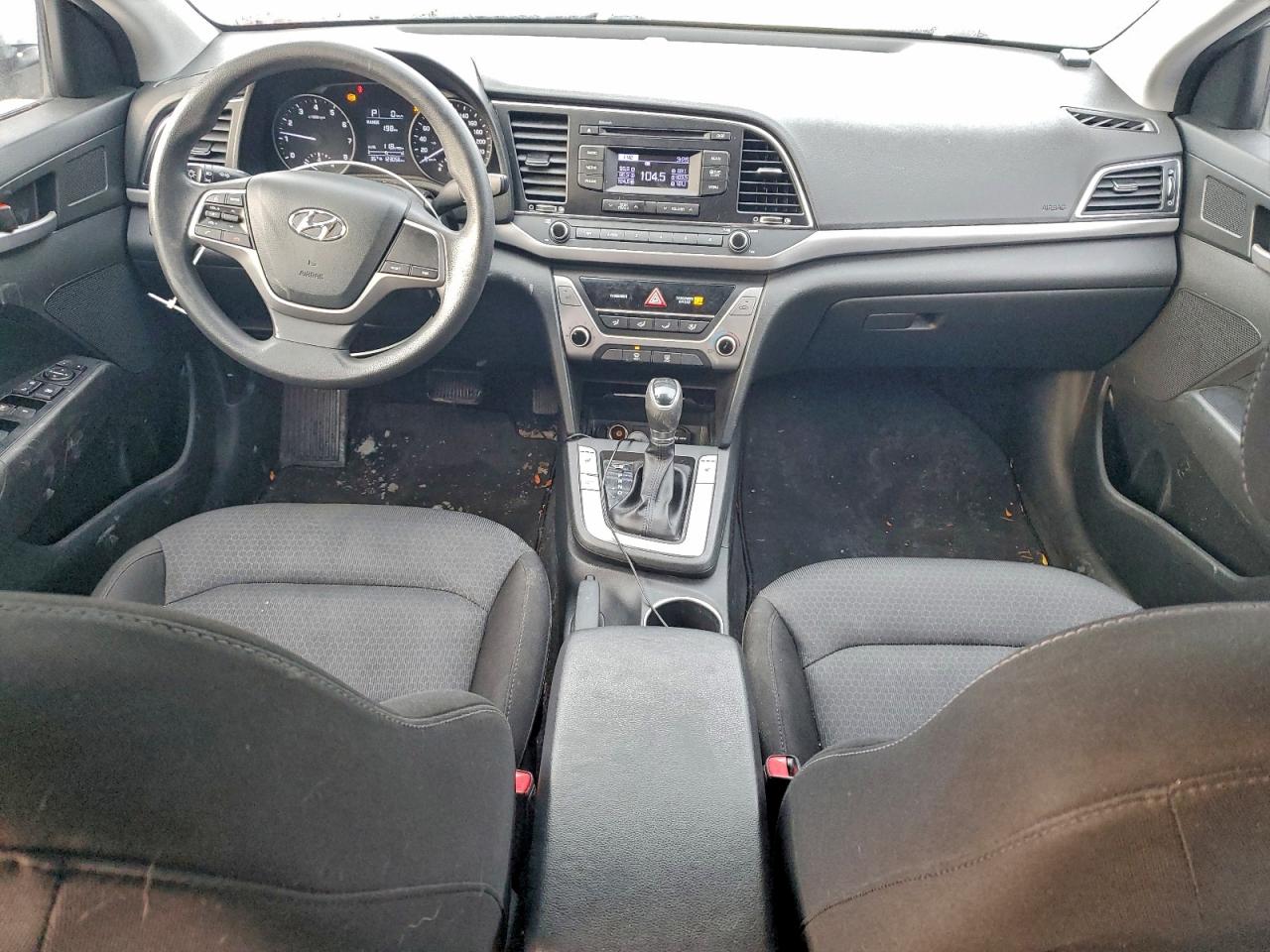 2018 HYUNDAI ELANTRA SE photo 8