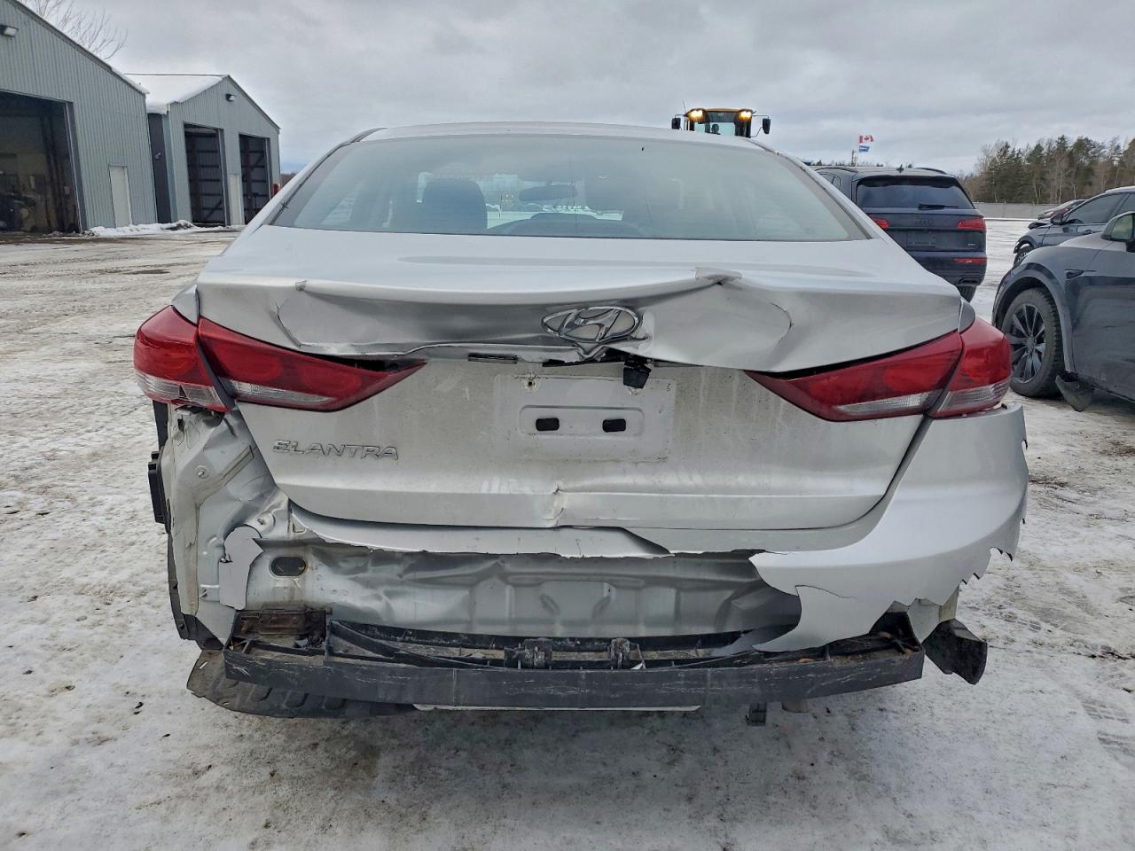2018 HYUNDAI ELANTRA SE photo 6