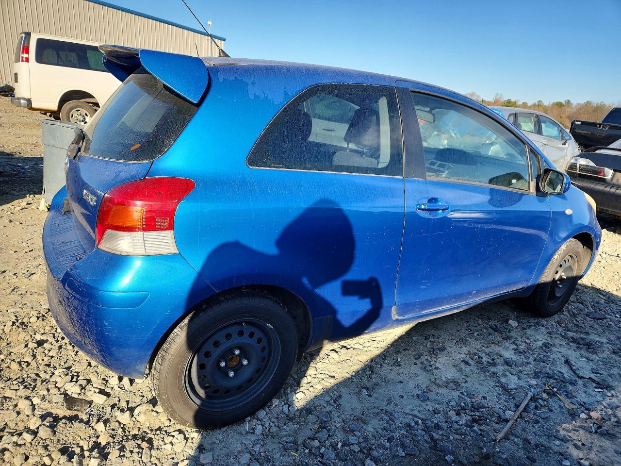 2010 TOYOTA YARIS photo 3
