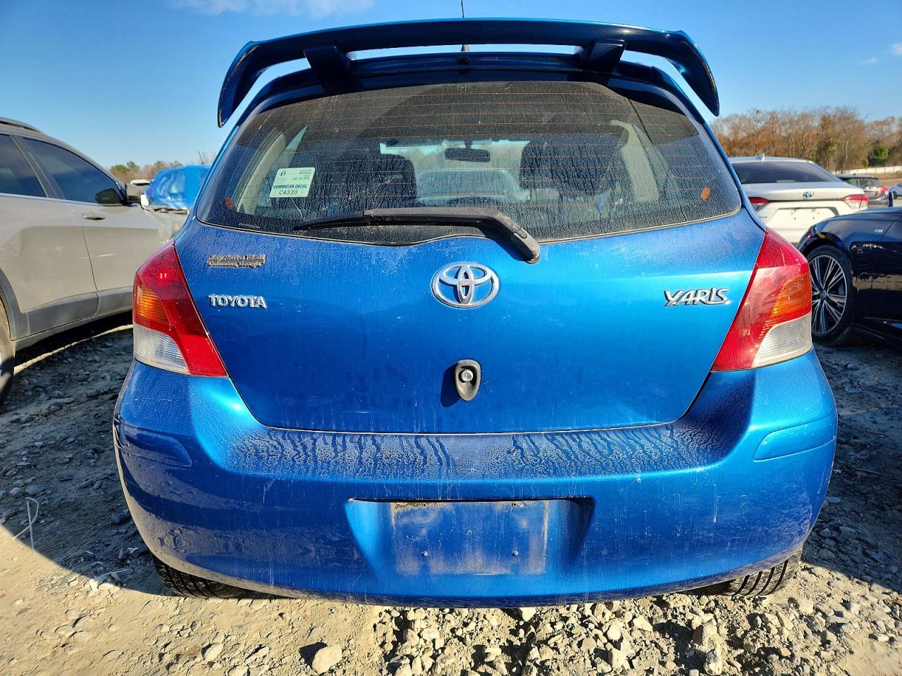 2010 TOYOTA YARIS photo 6