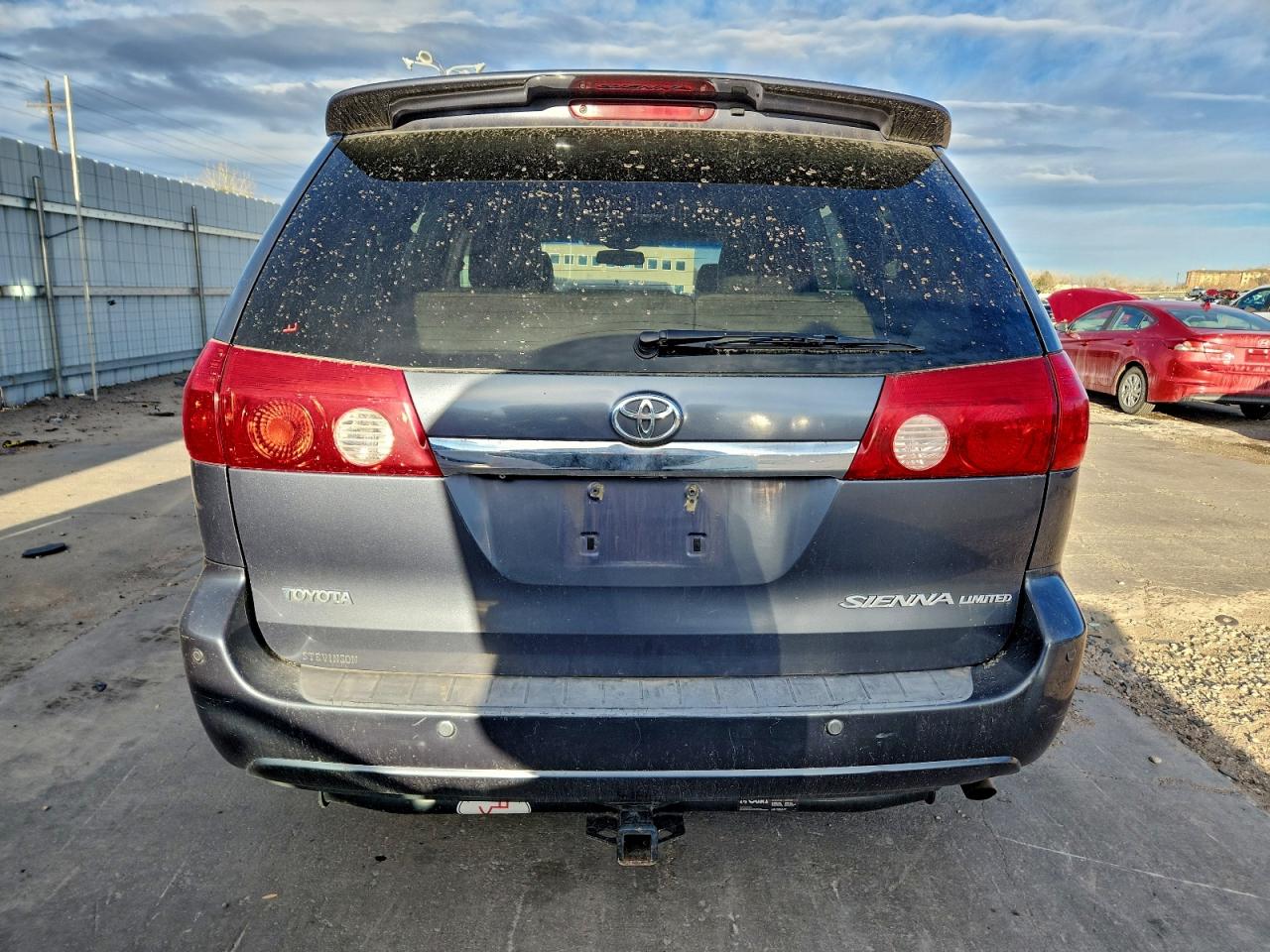 2008 TOYOTA SIENNA XLE photo 6
