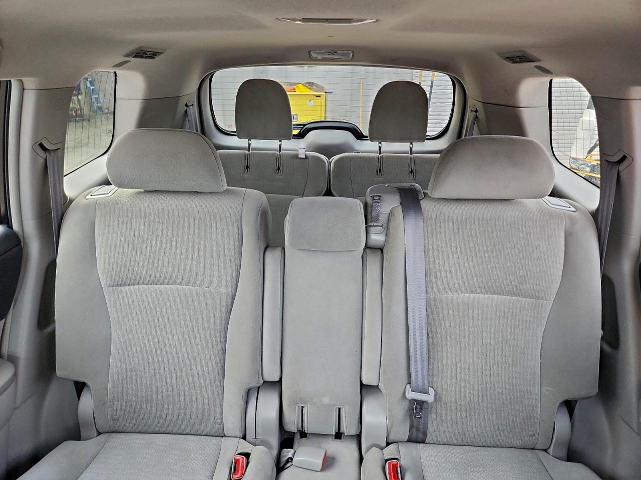 2011 TOYOTA HIGHLANDER BASE photo 10