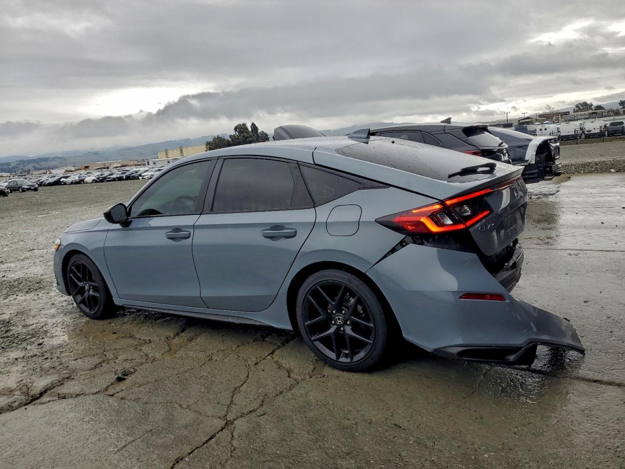 2024 HONDA CIVIC SPORT photo 2