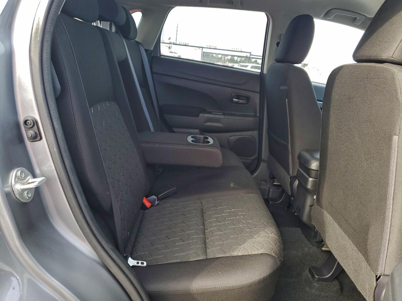 2024 MITSUBISHI OUTLANDER SPORT S/SE photo 11