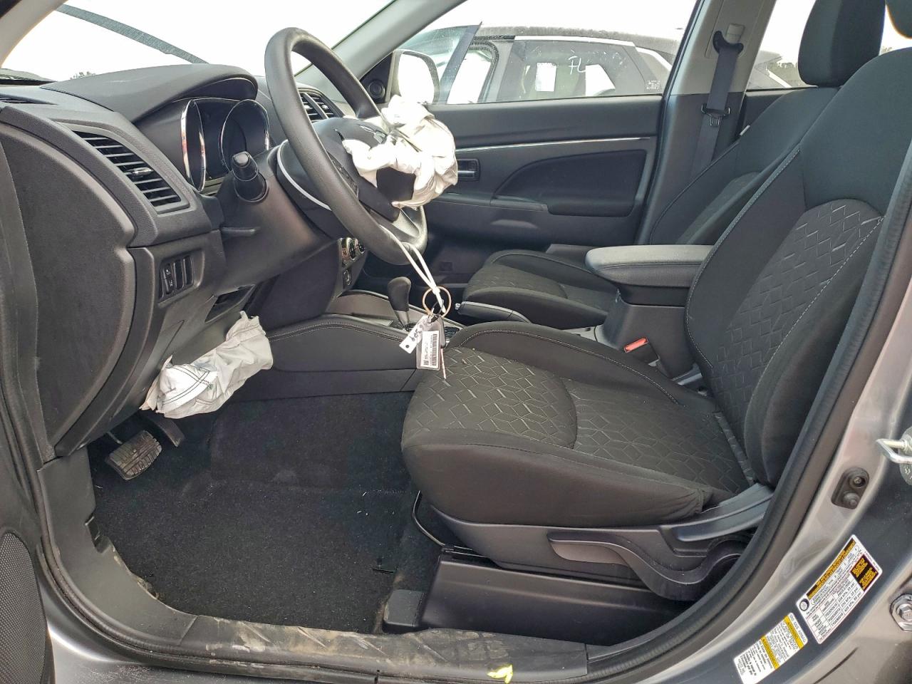 2024 MITSUBISHI OUTLANDER SPORT S/SE photo 7