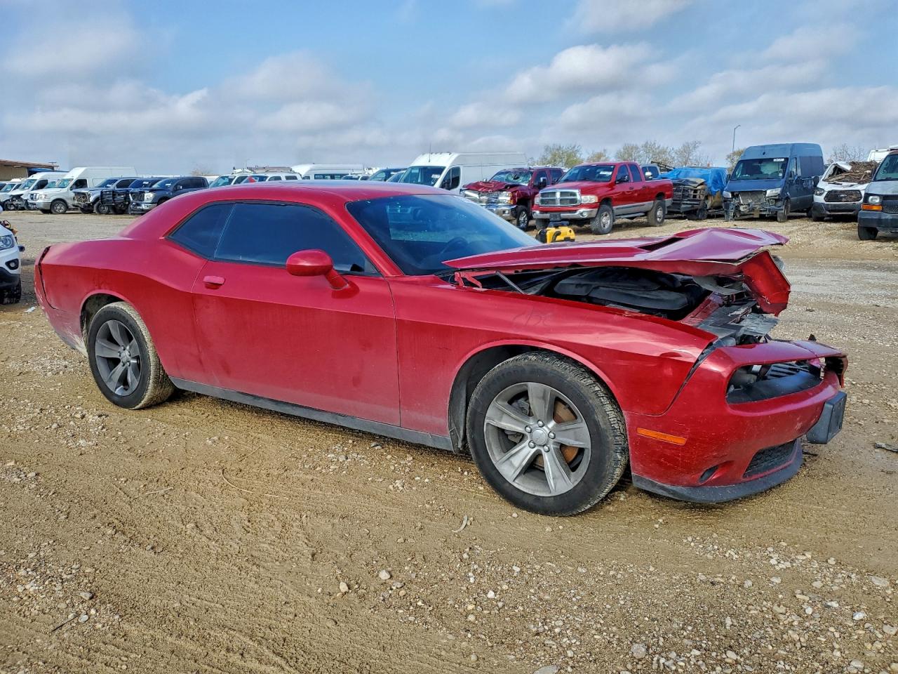 2016 DODGE CHALLENGER SXT photo 4