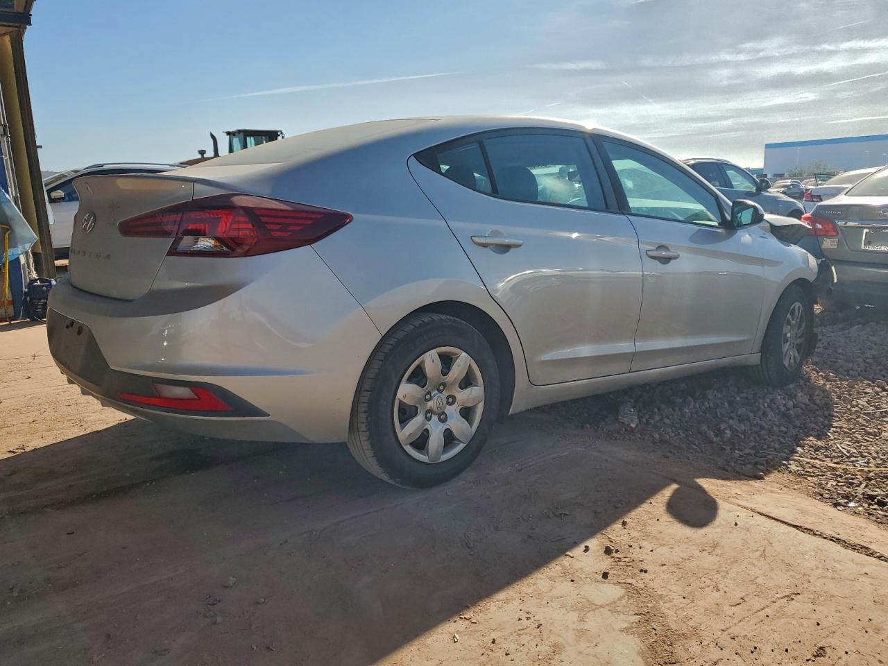 2019 HYUNDAI ELANTRA SE photo 3