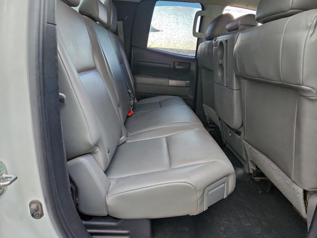 2010 TOYOTA TUNDRA DOUBLE CAB SR5 photo 10