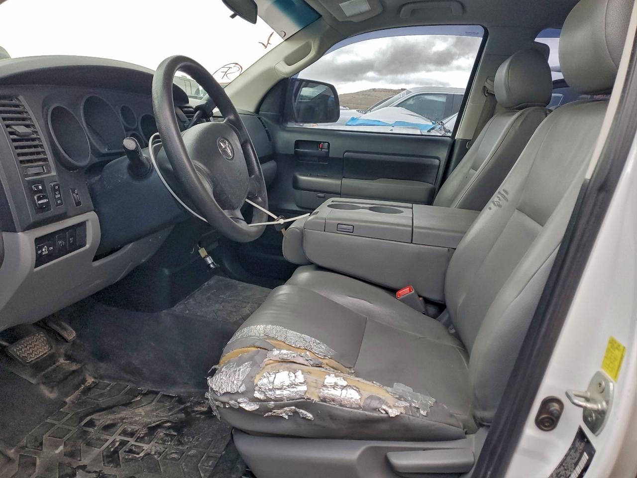 2010 TOYOTA TUNDRA DOUBLE CAB SR5 photo 7