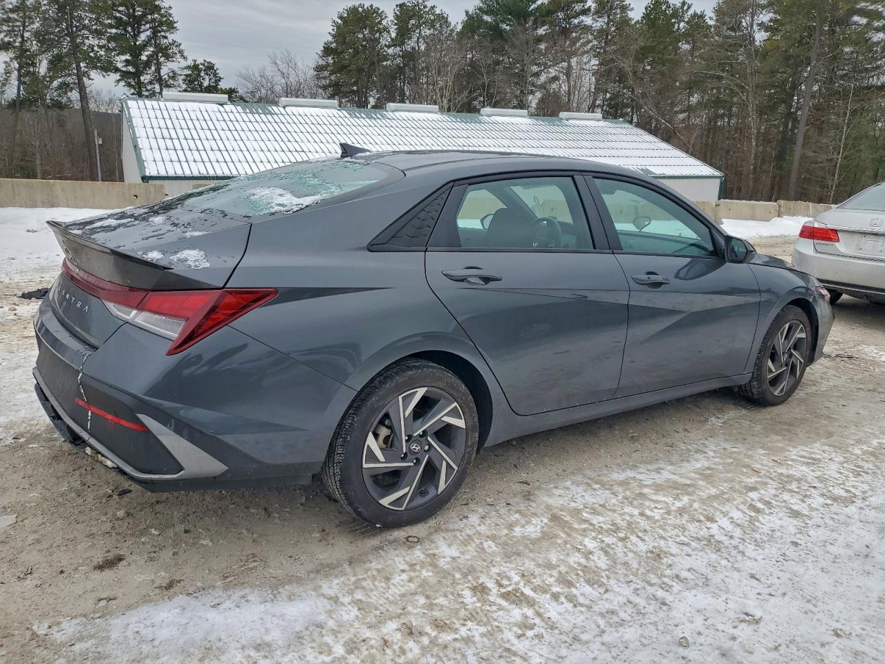 2025 HYUNDAI ELANTRA SEL SPORT photo 5