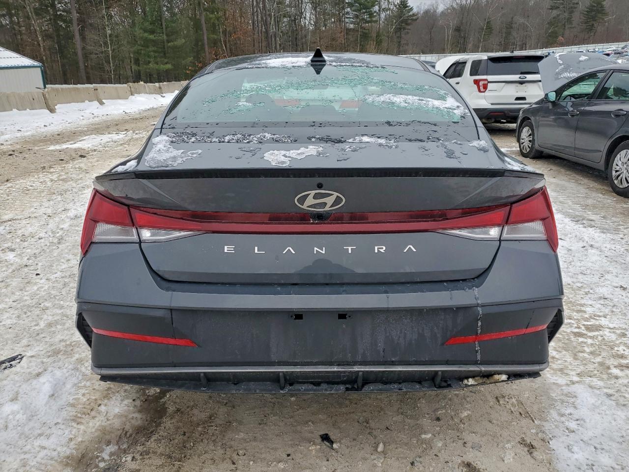 2025 HYUNDAI ELANTRA SEL SPORT photo 11