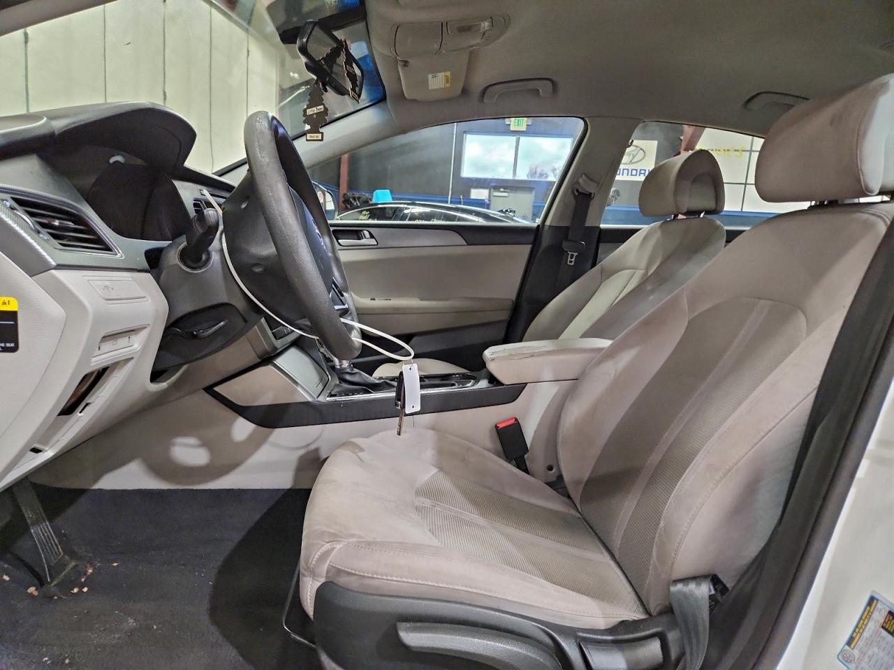 2016 HYUNDAI SONATA SE photo 7
