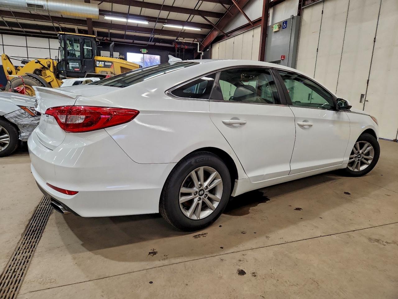 2016 HYUNDAI SONATA SE photo 3