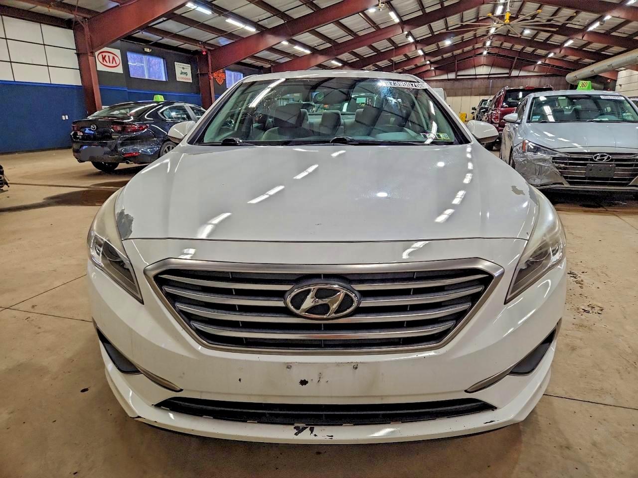2016 HYUNDAI SONATA SE photo 5