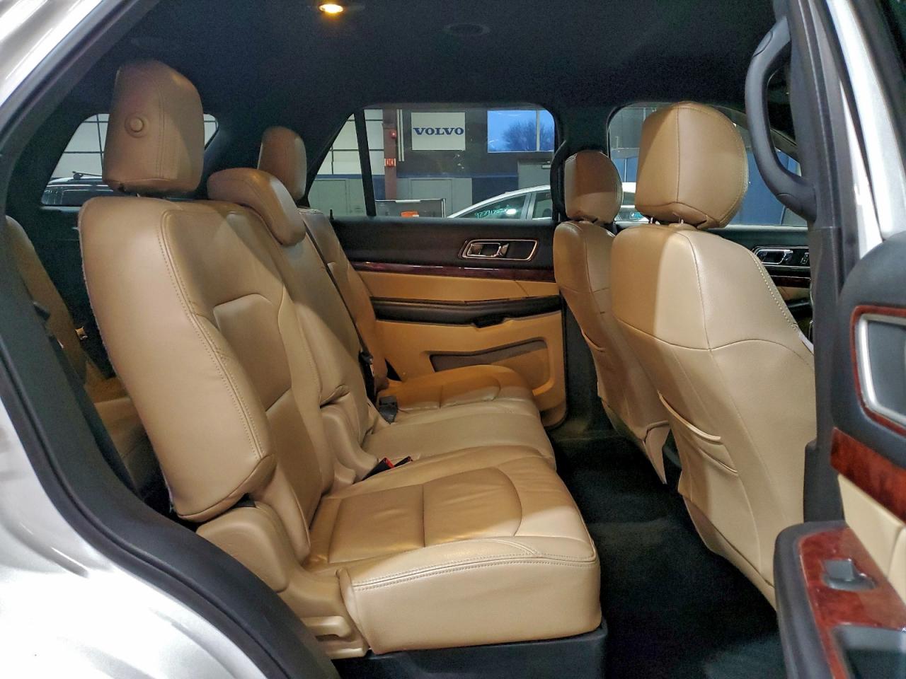 2016 FORD EXPLORER XLT photo 21