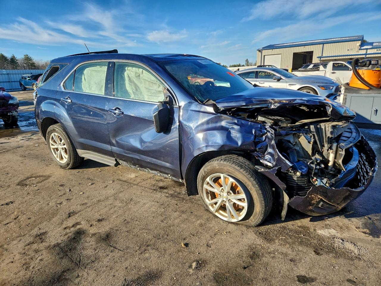 2017 CHEVROLET EQUINOX LS photo 4