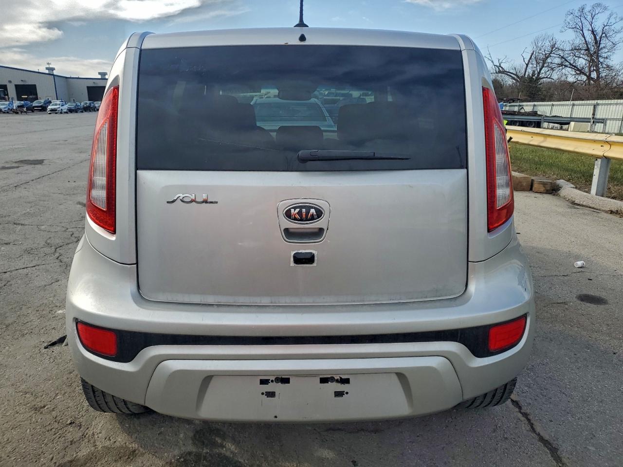 2012 KIA SOUL + photo 11