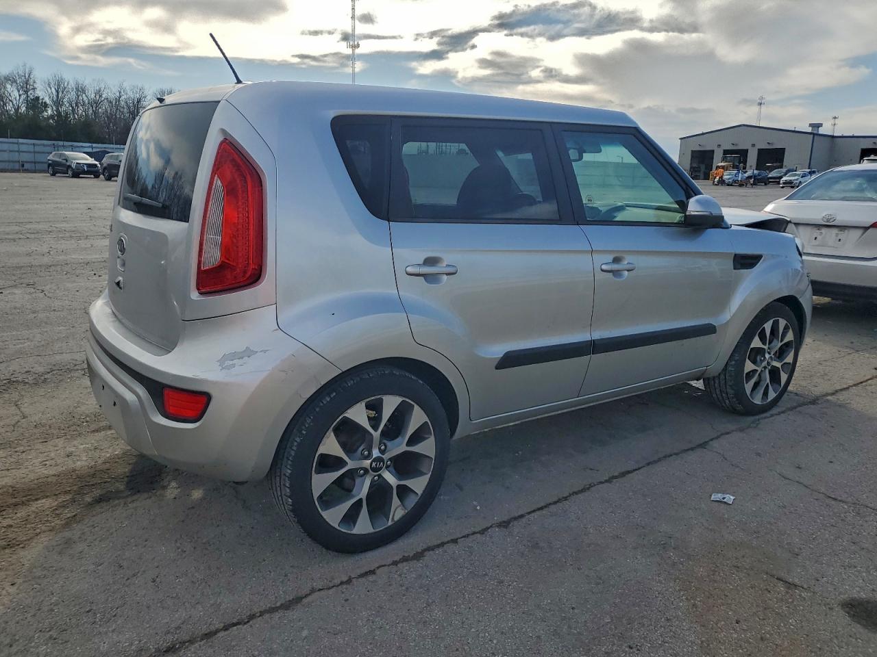 2012 KIA SOUL + photo 5