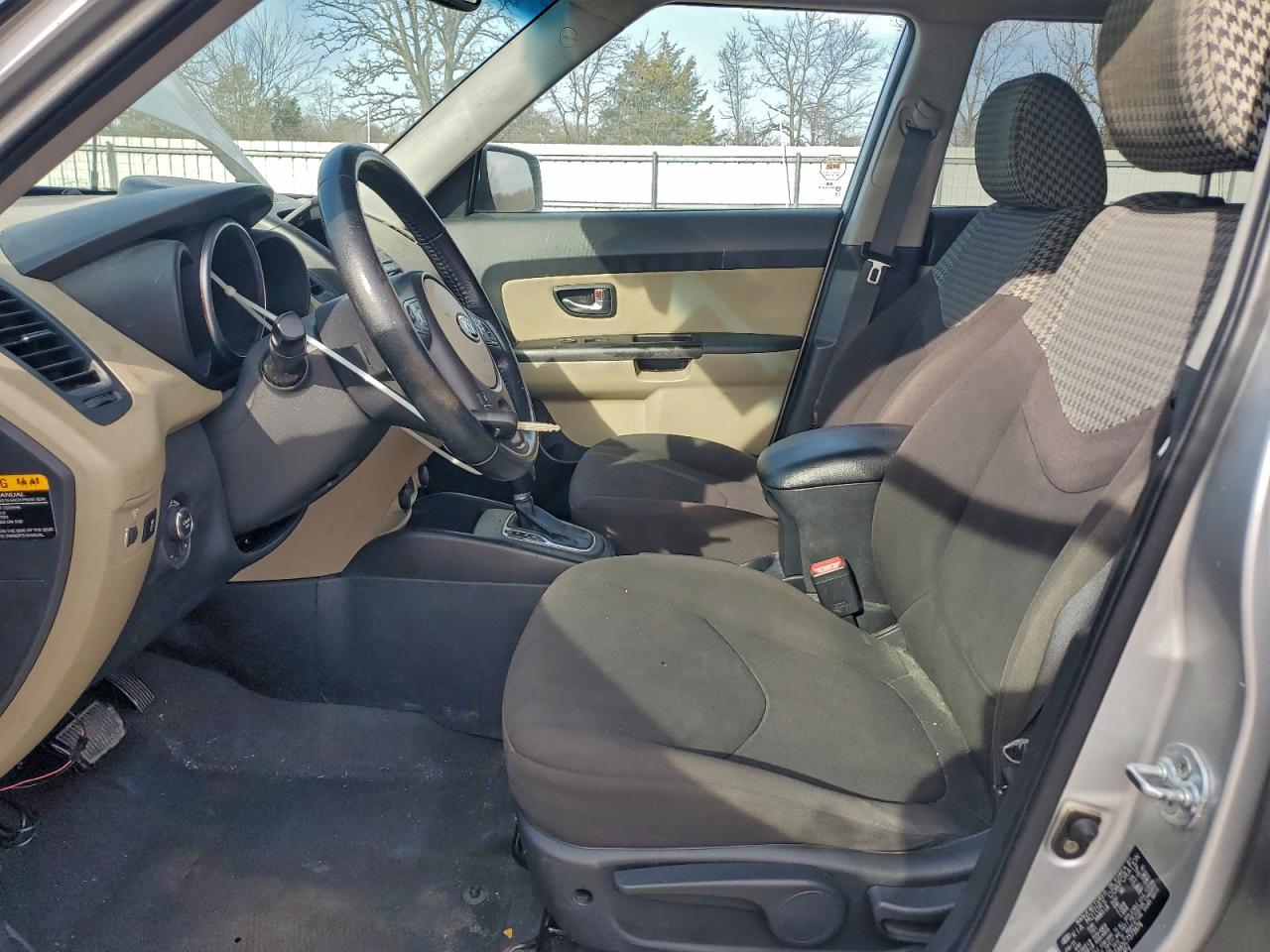 2012 KIA SOUL + photo 13