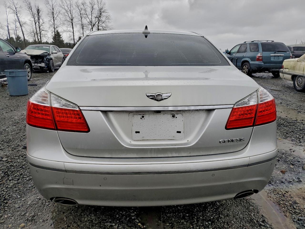 2010 HYUNDAI GENESIS 3.8L photo 6