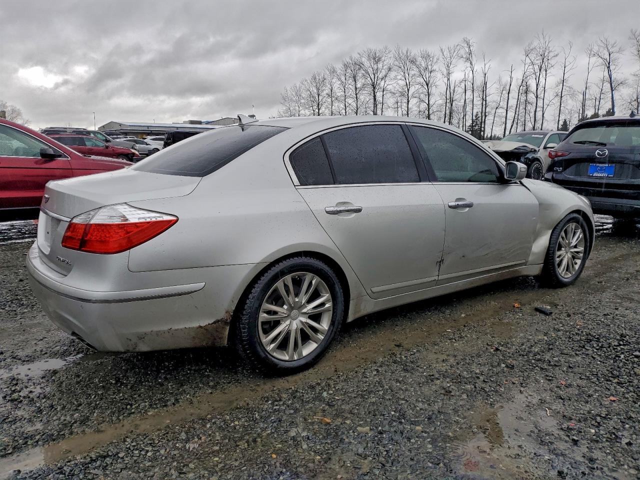 2010 HYUNDAI GENESIS 3.8L photo 3
