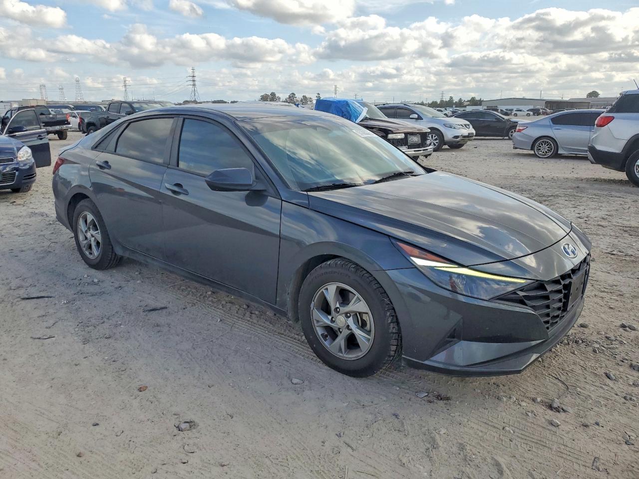 2021 HYUNDAI ELANTRA SE photo 4