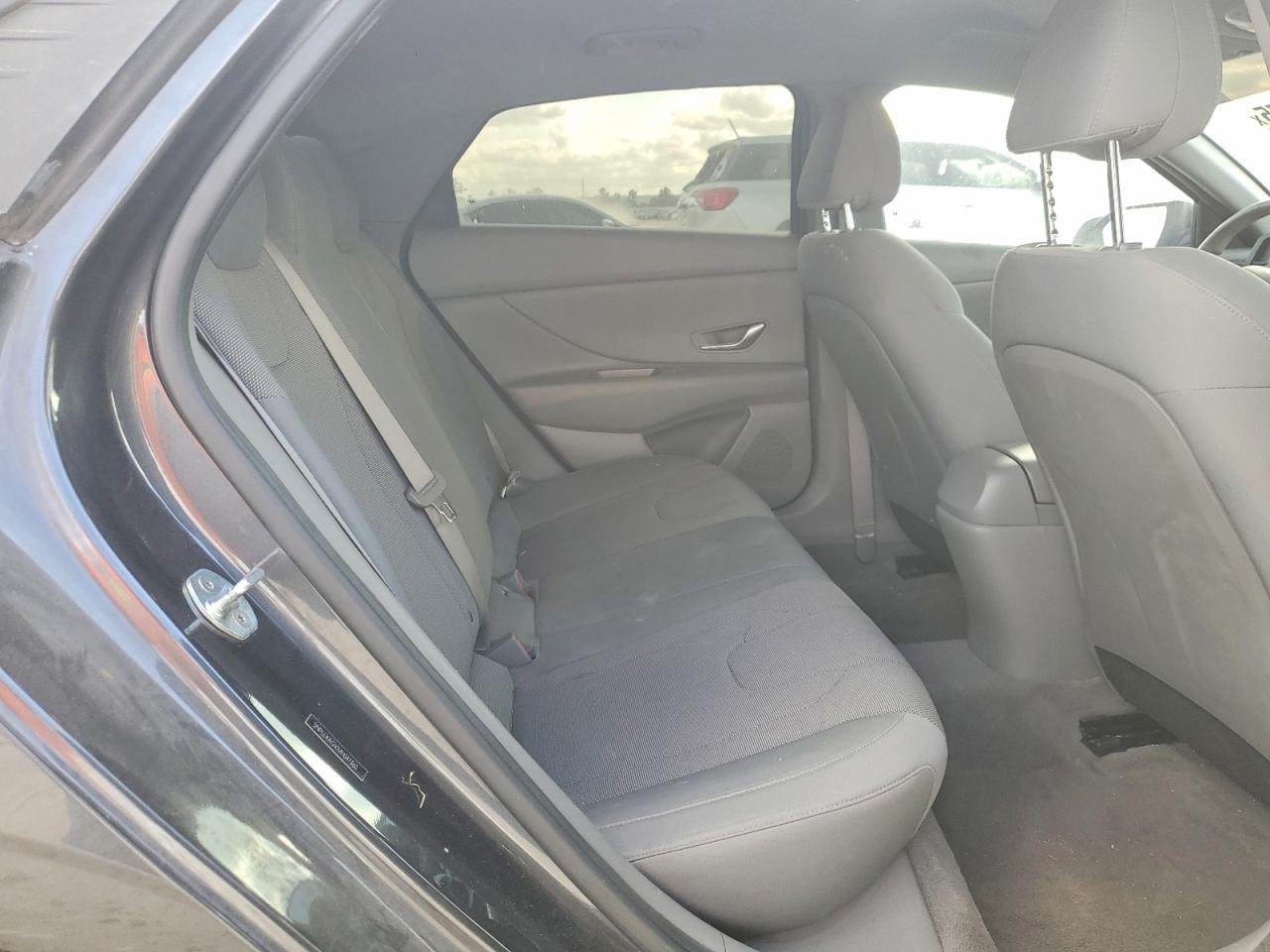 2021 HYUNDAI ELANTRA SE photo 10