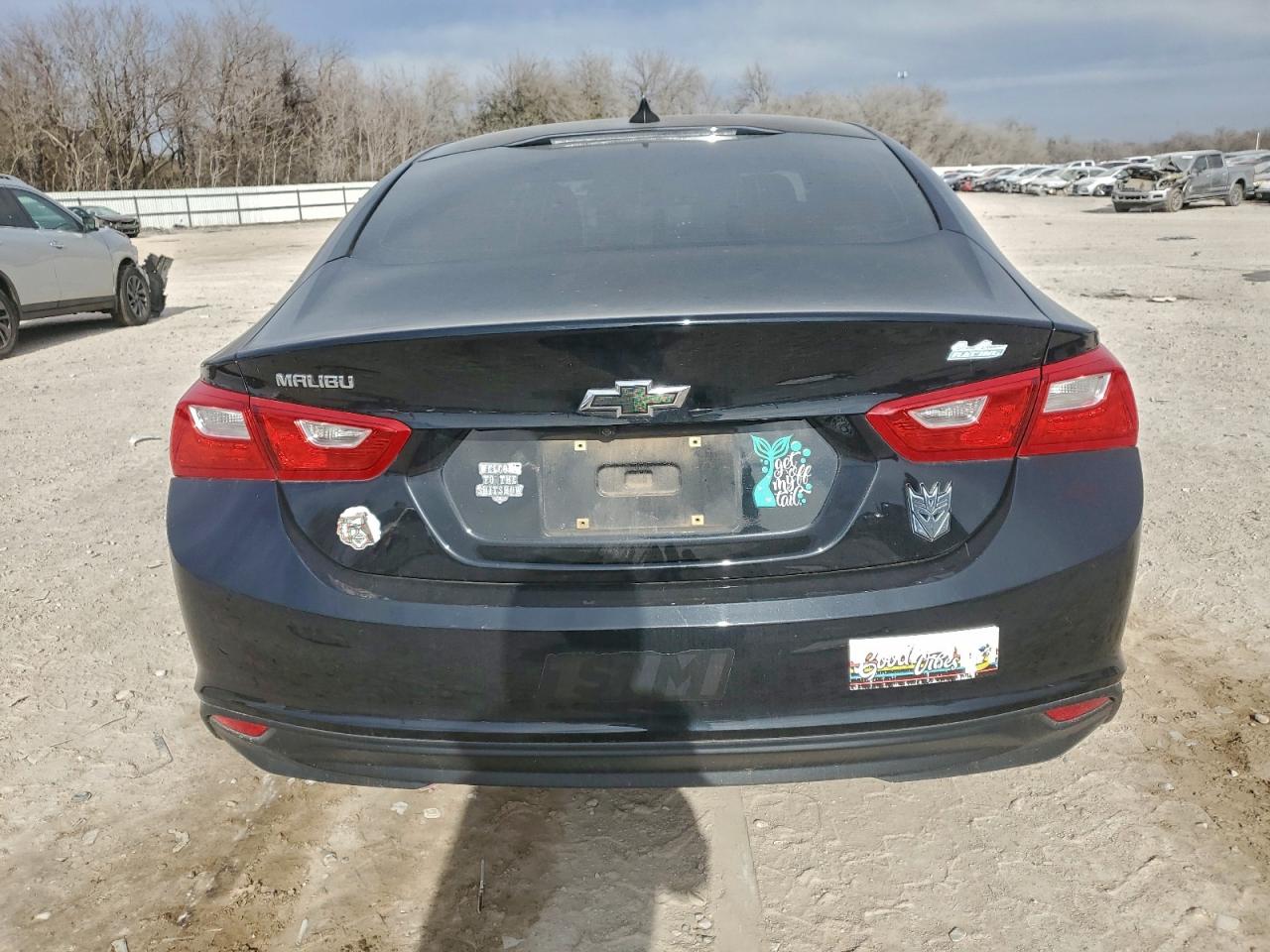 2017 CHEVROLET MALIBU LS photo 6