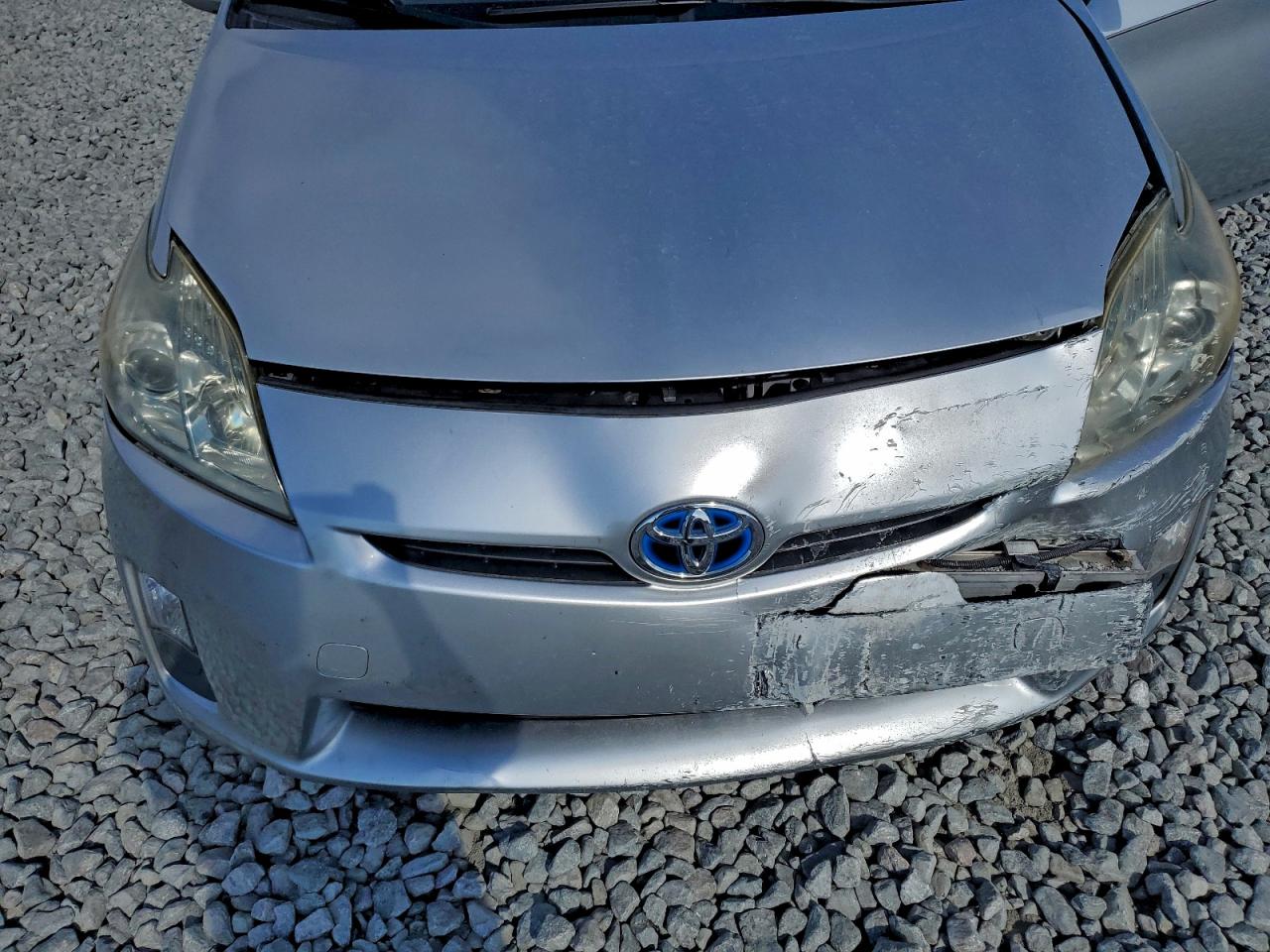 2010 TOYOTA PRIUS photo 11