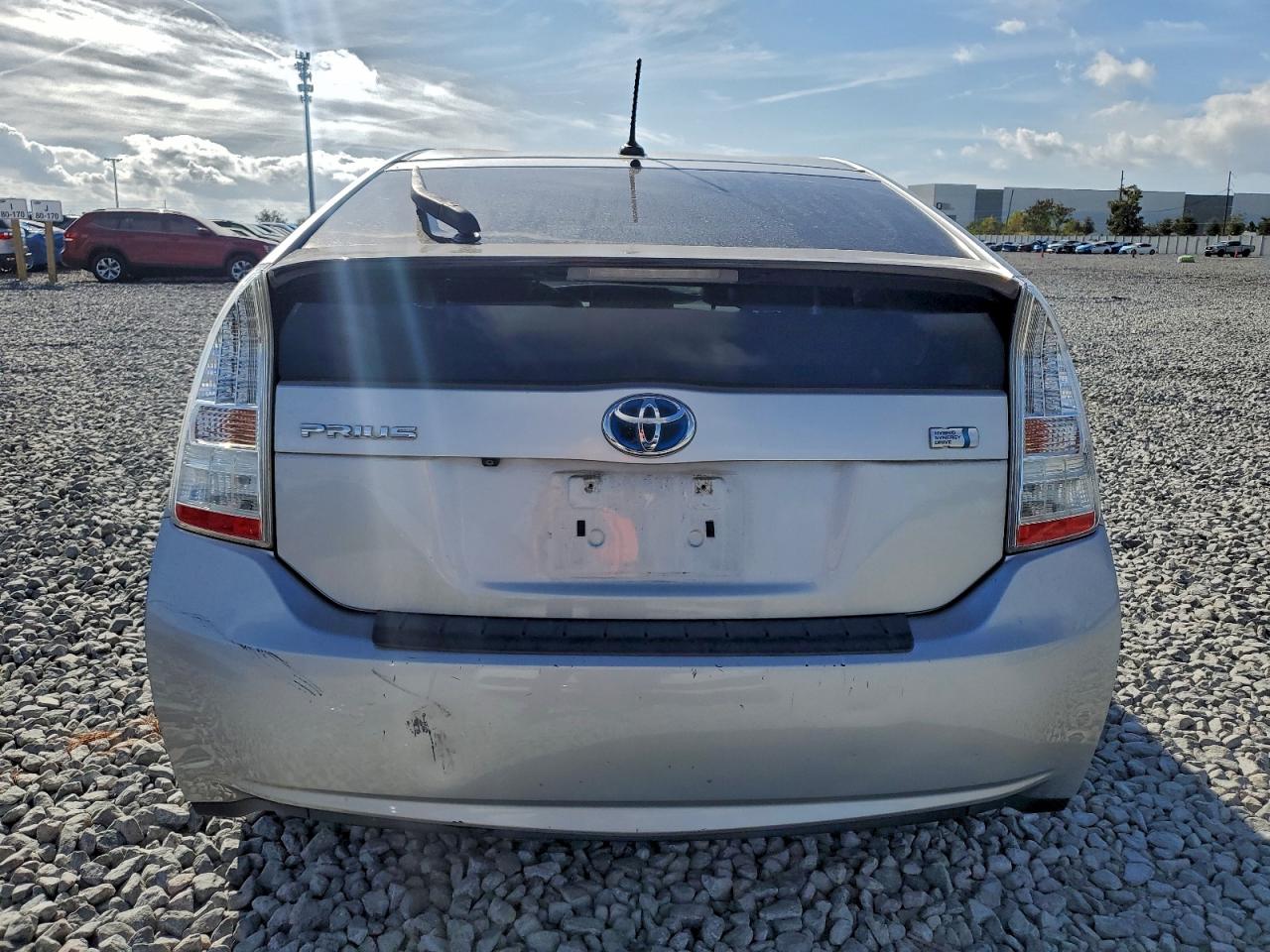 2010 TOYOTA PRIUS photo 6
