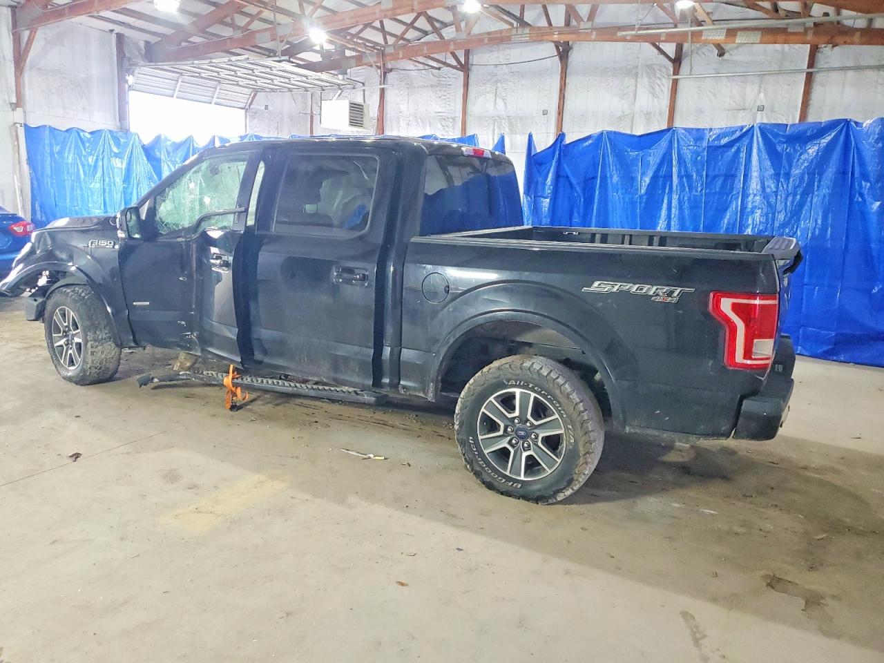 2016 FORD F150 SUPERCREW photo 2