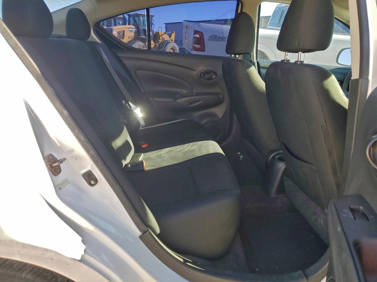 2012 NISSAN VERSA S photo 10