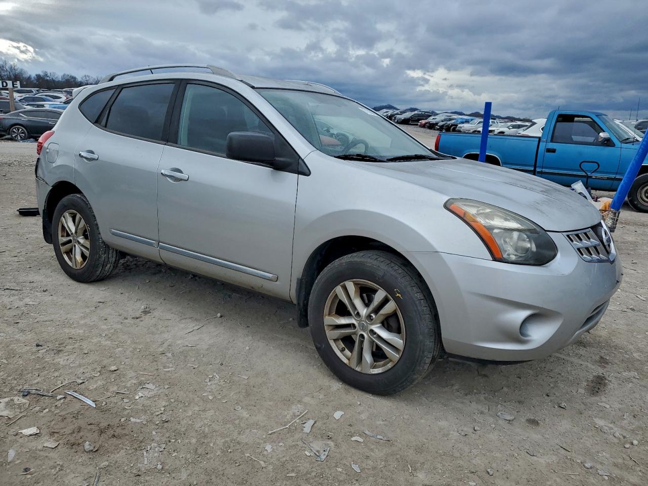 2015 NISSAN ROGUE SELECT S photo 4