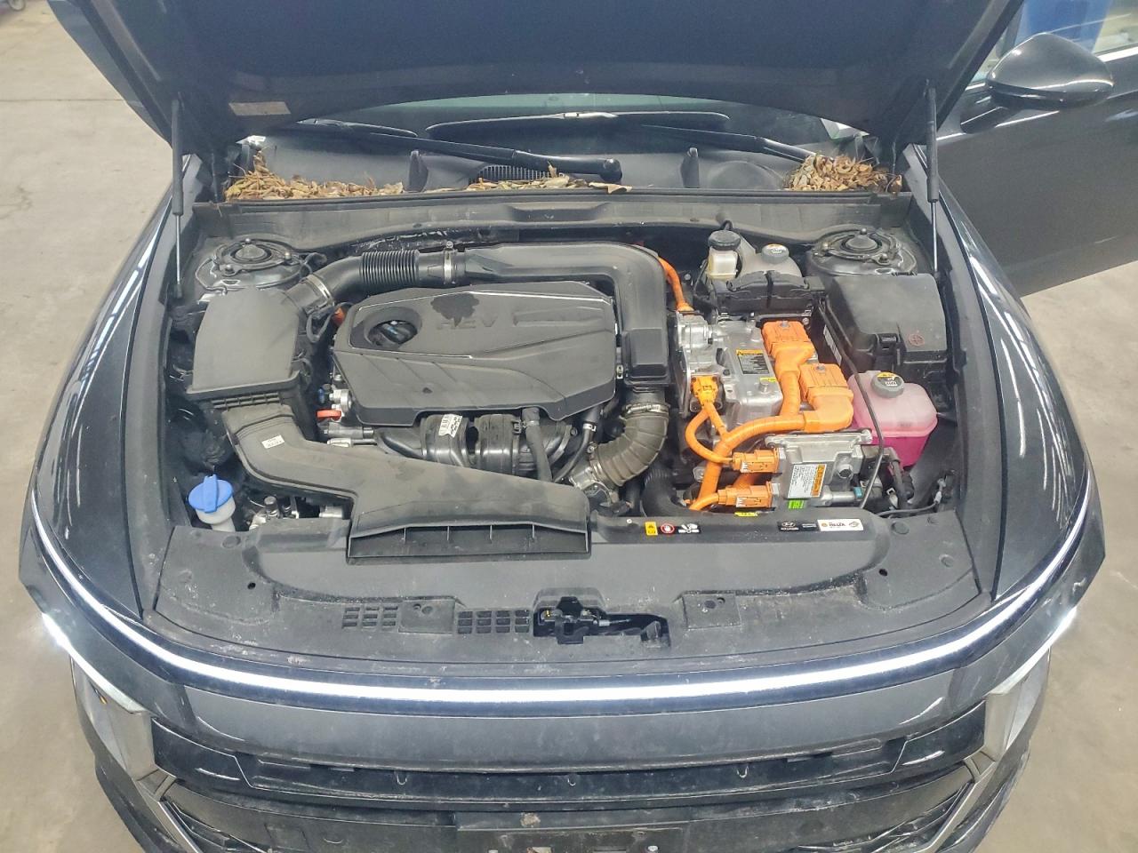 2025 HYUNDAI SONATA HYBRID photo 11