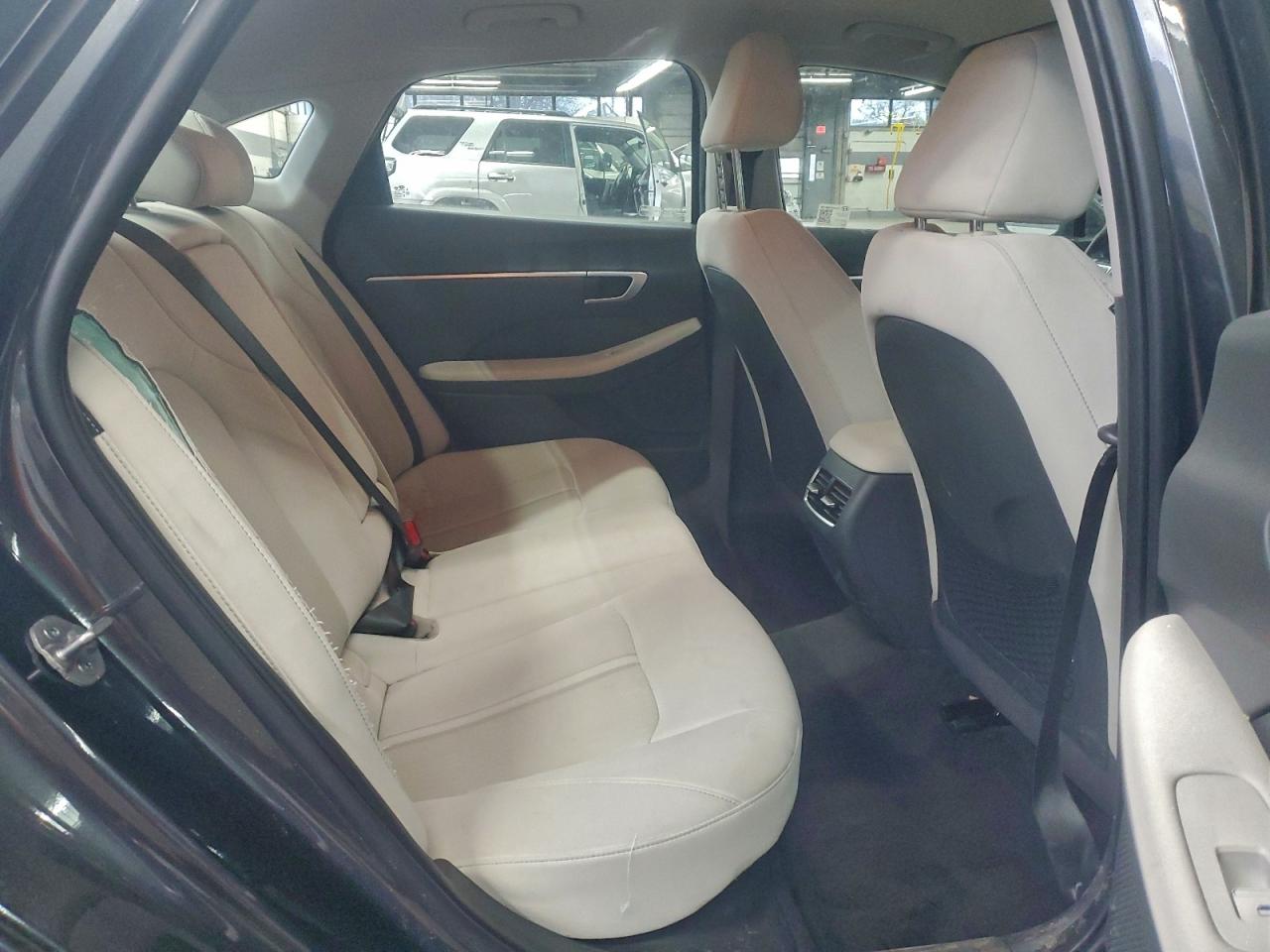 2025 HYUNDAI SONATA HYBRID photo 10