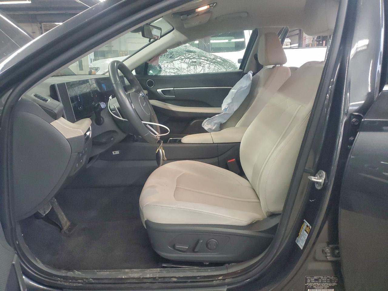 2025 HYUNDAI SONATA HYBRID photo 7