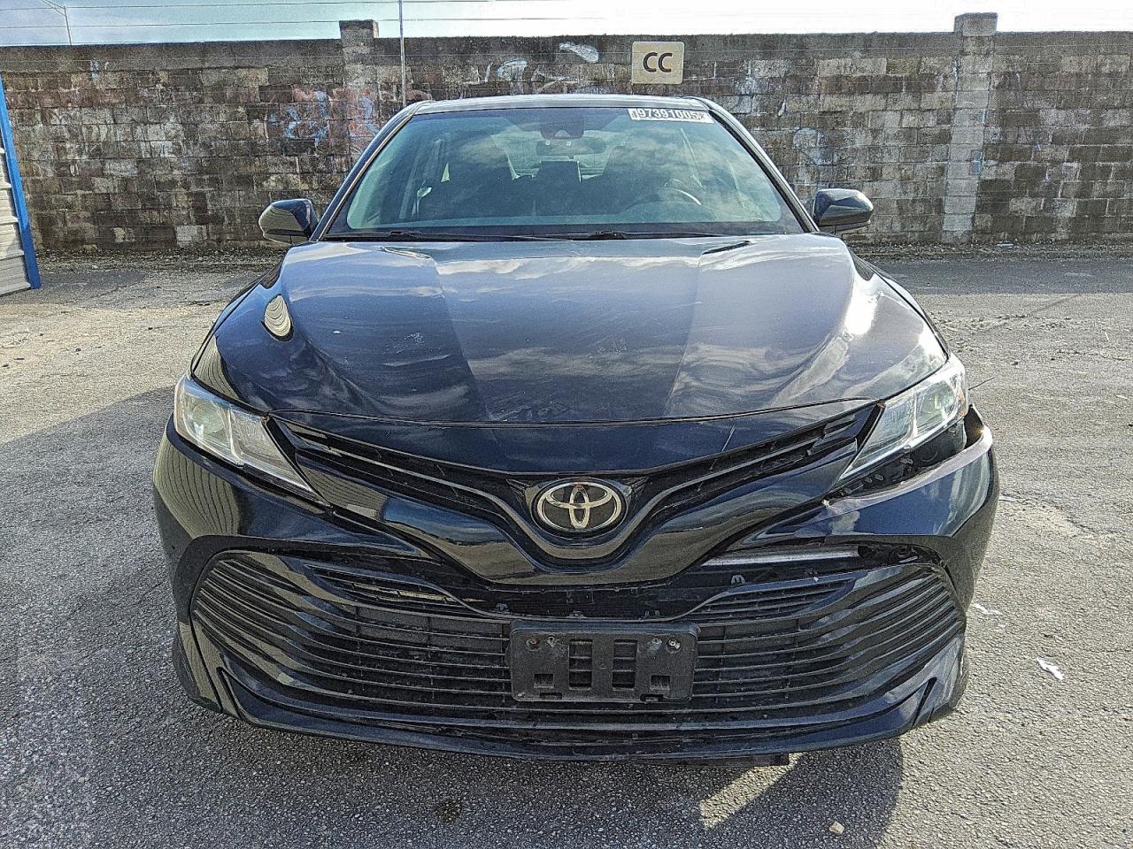 2019 TOYOTA CAMRY L photo 9