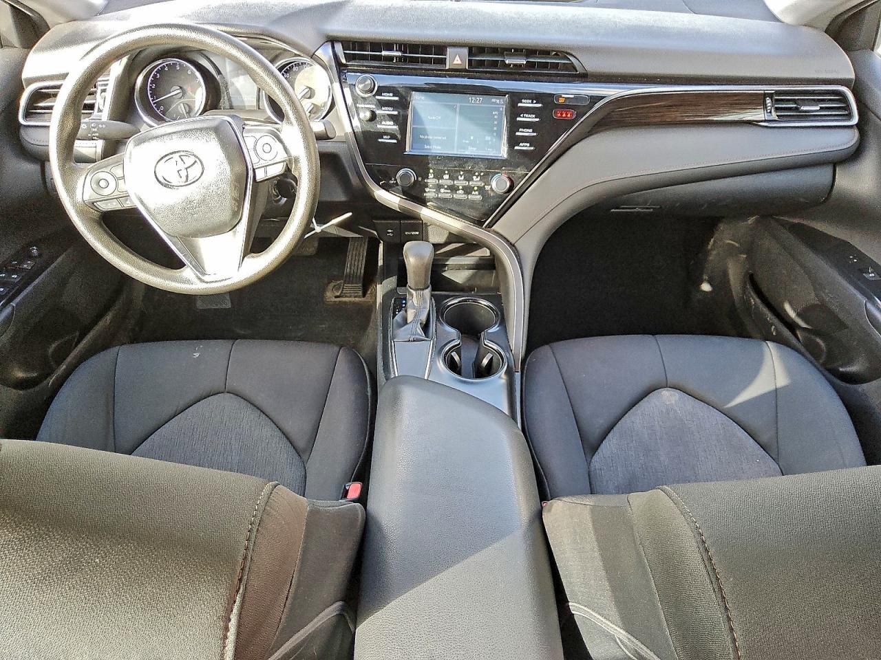 2019 TOYOTA CAMRY L photo 15