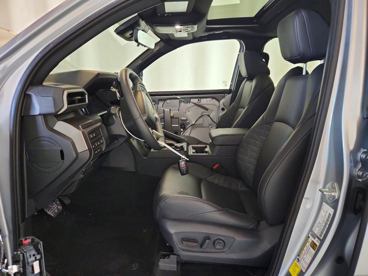 2024 TOYOTA TACOMA DOUBLE CAB photo 7