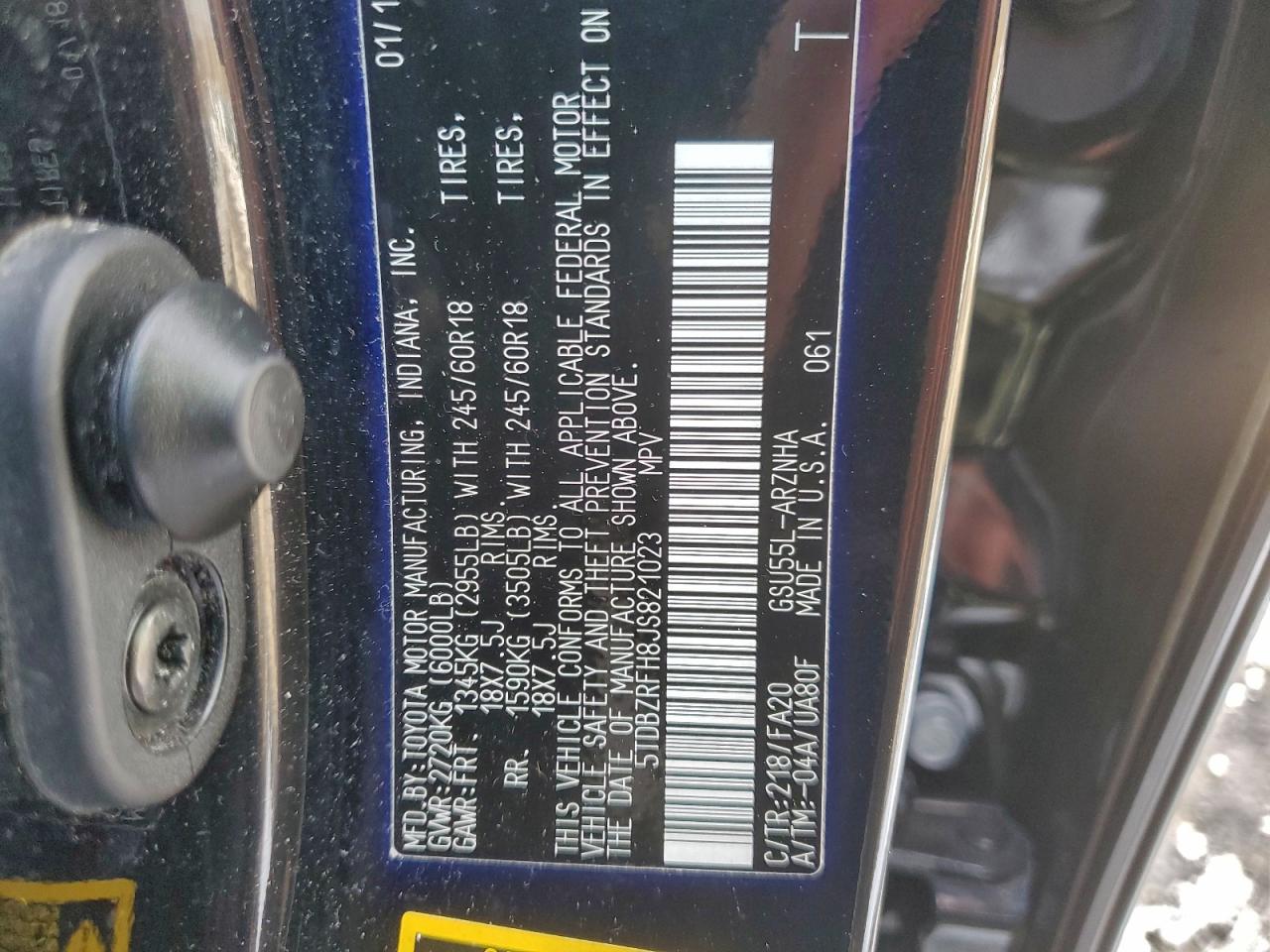 2018 TOYOTA HIGHLANDER LE photo 13