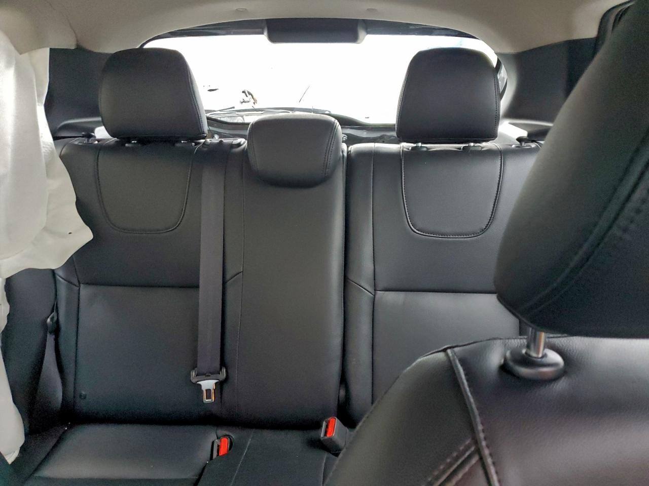 2021 NISSAN KICKS S photo 10