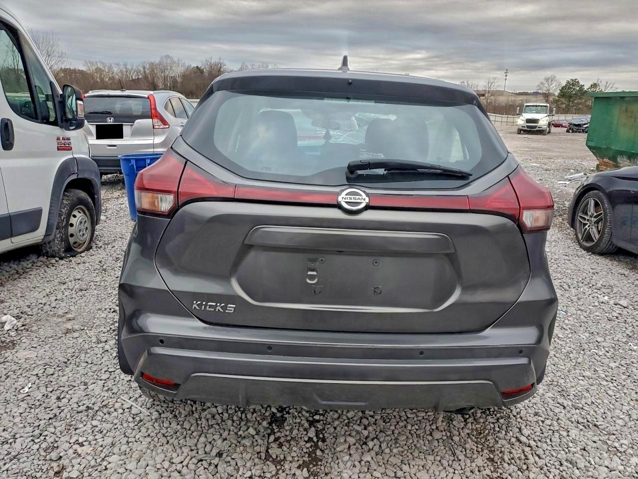 2021 NISSAN KICKS S photo 6
